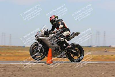 media/May-15-2023-TrackDaz (Mon) [[29bc01ea77]]/A Group/2pm (Wheelie Bump)/